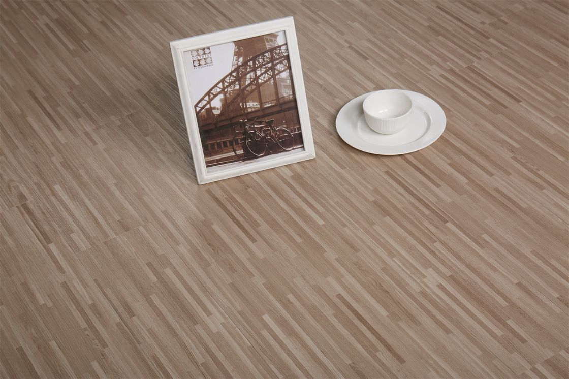 Planchas de PVC 4.0mm 5.0mm Autoadhesivo Planchas de piso de vinilo 3.0mm revestimiento UV